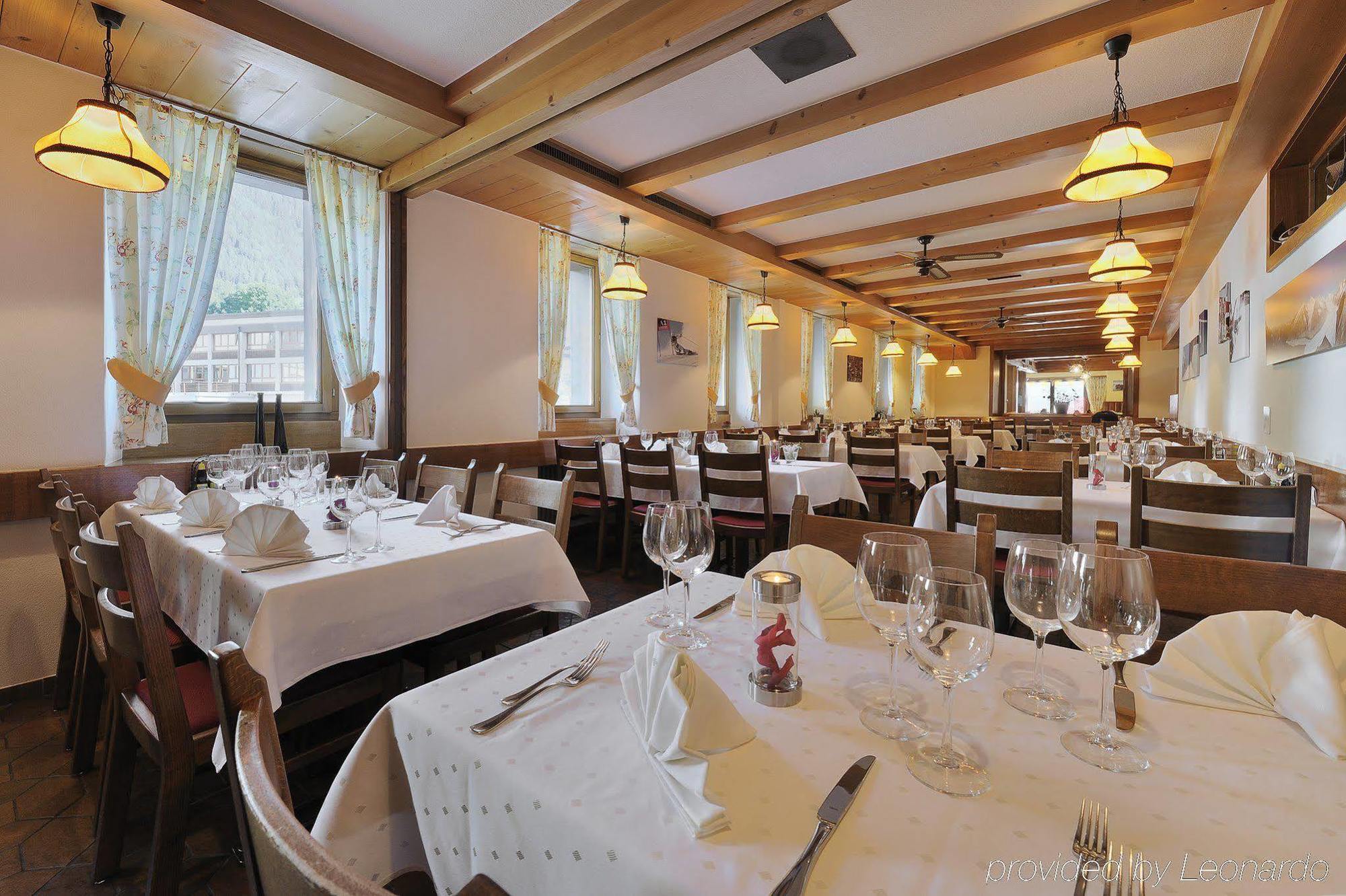 Hotel des alpes Fiesch Restaurant photo